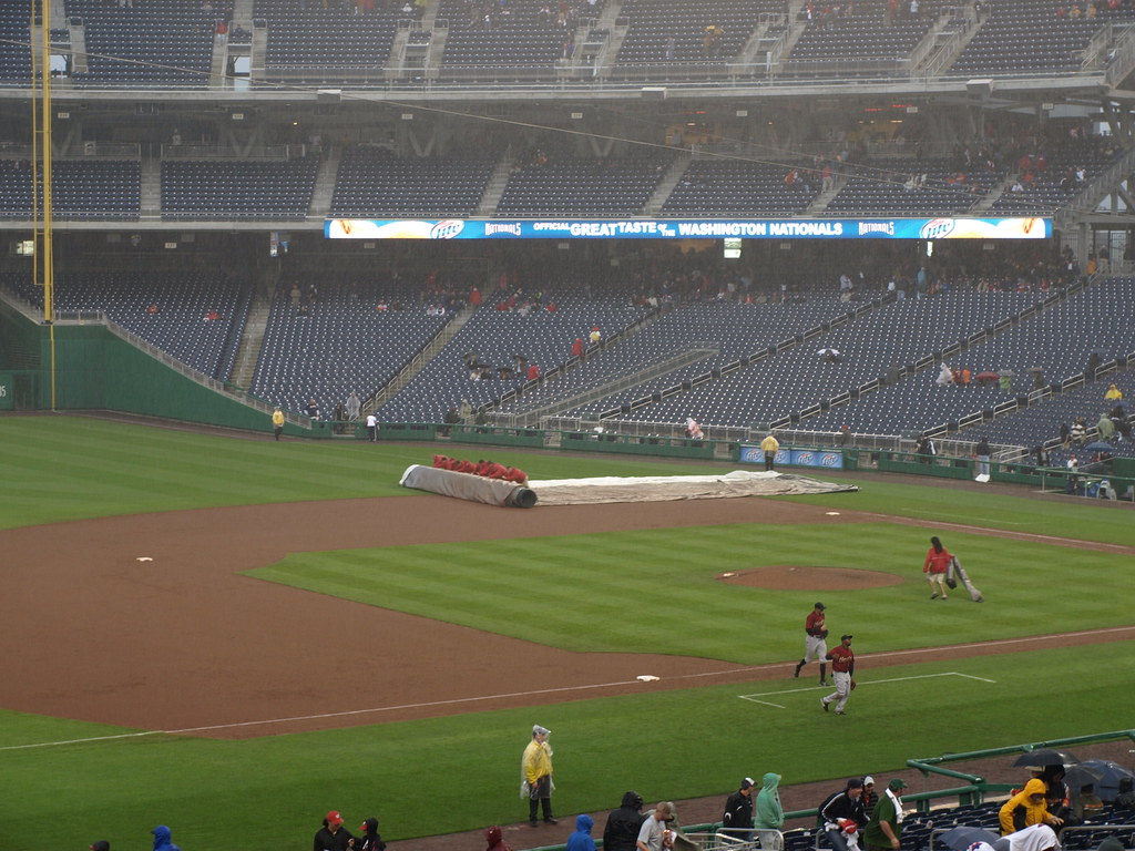 An odd sixth inning in an odd Nats vs. Astros game